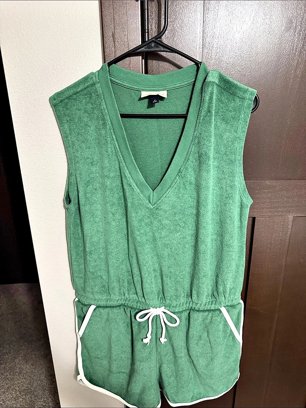 Universal Thread Green Romper Size Medium Like New